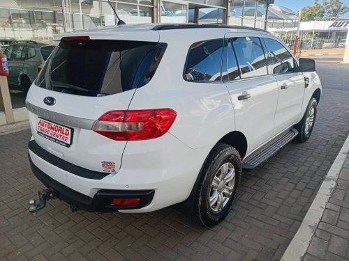 Ford Everest 2.2CDi 4x4 LS in Namibia