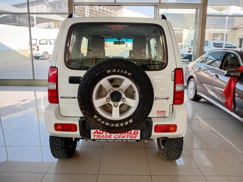 Suzuki Jimny 1.3 4x4 in Namibia
