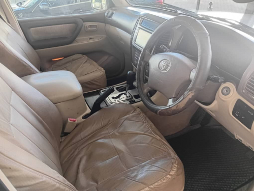 Toyota Landcruiser 4.7v8 A/t 4x4 in Namibia