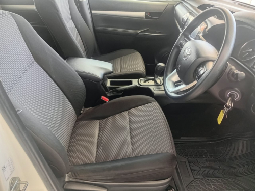 Toyota Hilux 2.4GD6 D/c A/t 4x4 in Namibia