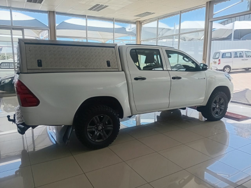 Toyota Hilux 2.4GD6 D/c A/t 4x4 in Namibia