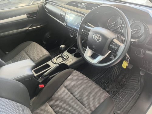 Toyota Hilux 2.4GD6 D/c A/t 4x4 in Namibia