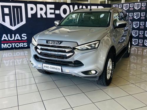 Pre-owned Isuzu MU-X 3.0 LS 4x4 AT for sale in 
