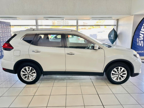 Nissan X-TRAIL ACENTA 4X4 CVT in Namibia