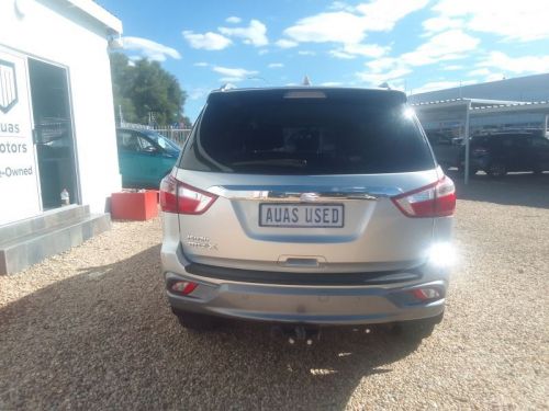Isuzu MU-X 3.0 4x4 Auto in Namibia