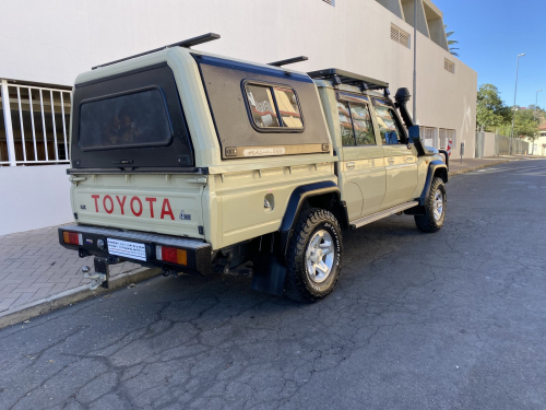 Toyota Land Cruiser 4.2 Dcab 4x4 in Namibia