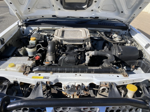 Nissan NP300 2,5Tdi Diesel Dcab 4x4 in Namibia