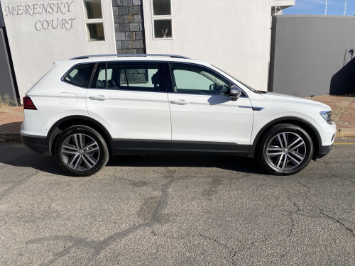 Used Volkswagen VW Tiquan 2lt Tsi R -Line AWD Highline for sale in Windhoek