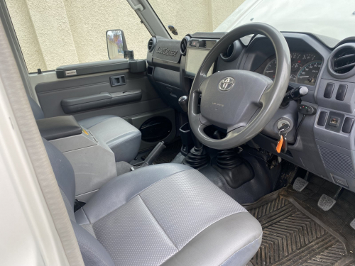 Toyota Land Cruiser 4.2 Diesel Scab 4x4 in Namibia