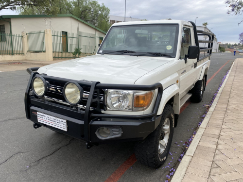 Toyota Land Cruiser 4.2 Diesel Scab 4x4 in Namibia