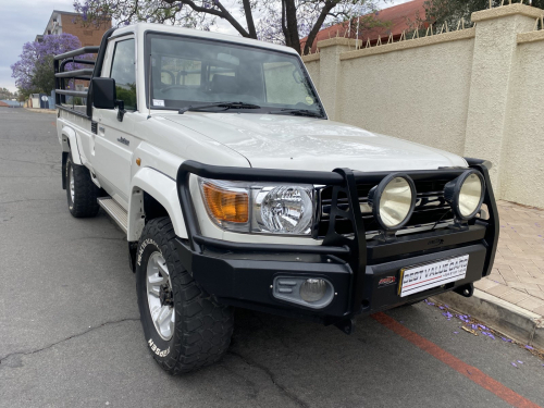 Used Toyota Land Cruiser 4.2 Diesel Scab 4x4 for sale in Windhoek