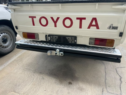 Toyota Land Cruiser 4.2 Diesel Dcab in Namibia