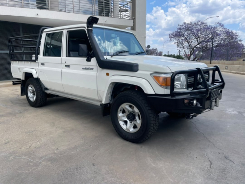 Toyota Land Cruiser 4.2 Diesel Dcab in Namibia