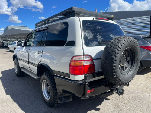 Toyota 105 Land Cruiser 4.5 Petrol SUV 105 Series in Namibia