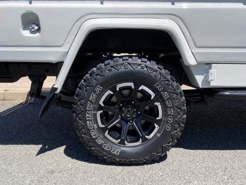 Toyota Land Cruiser V6 Petrol 4lt Scab in Namibia