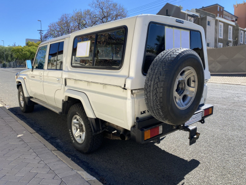 Toyota Land Cruiser V8 Diesel 4.5lt Dcab 4x4 in Namibia