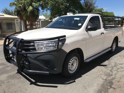 Toyota Hilux 2lt VVti in Namibia