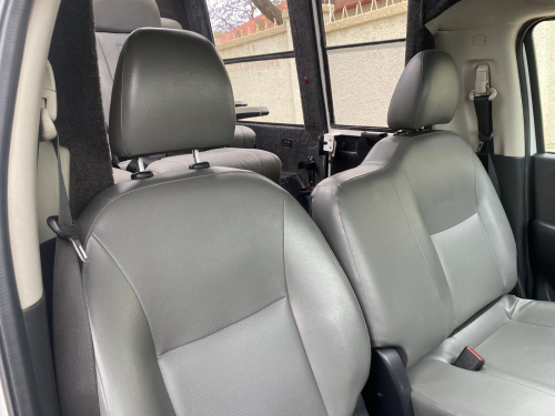 Nissan Nissan Navara Safari 7-seater in Namibia