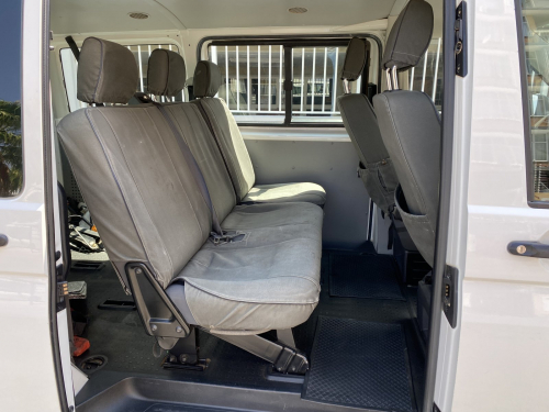 Volkswagen Kombi 2lt Tdi 4-motion Manual 4x4 Transporter T5 in Namibia