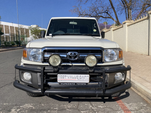 Toyota Land Cruiser 4.2 Diesel Scab 4x4 in Namibia
