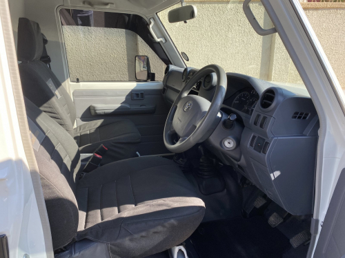 Toyota Land Cruiser 4.2 Diesel Scab 4x4 in Namibia