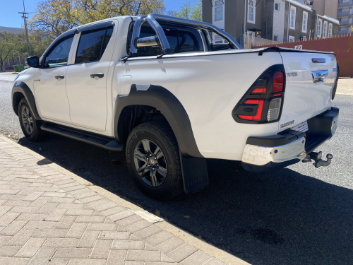 Toyota Hilux 2,4 GD6 Dcab RB in Namibia