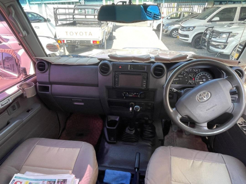 Toyota Land Cruiser 4.2 Dcab 4x4 in Namibia
