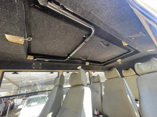 Toyota Land Cruiser 4.2 Safari 10-seater in Namibia