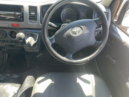 Toyota Quantum 2.5 Diesel 16 seater in Namibia