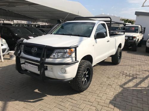 Toyota Toyota Hilux 2.7 Vvti Scab 4x4 in Namibia
