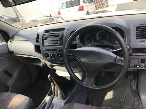 Toyota Toyota Hilux 2.7 Vvti Scab 4x4 in Namibia