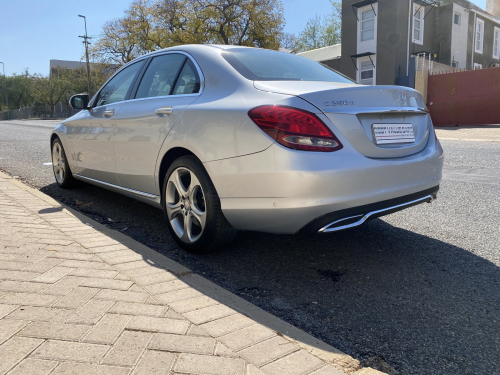 Mercedes-Benz Mercedes Bens C250d in Namibia