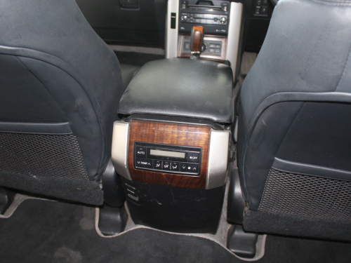 Toyota Prado VX 4.0 in Namibia