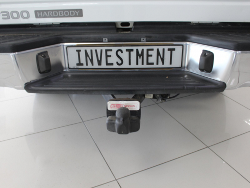 Nissan NP300 DC 4x4 in Namibia
