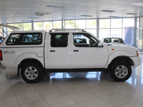 Nissan Nissan Np300 in Namibia