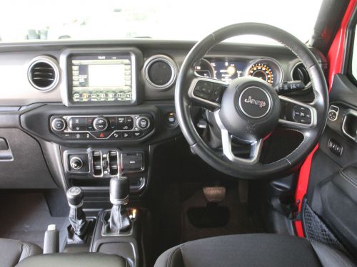 Jeep Wrangler 3.6 V6 Unlimited Sahara 8 Speed in Namibia
