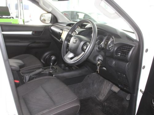 Toyota Hilux 2.4 GD6 4x4 D cab in Namibia