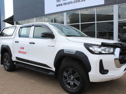 Toyota Hilux 2.4 GD6 4x4 D cab in Namibia