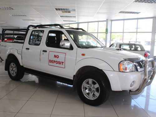 Used Nissan NP300 2.5 TDI DC for sale in Windhoek