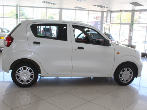 Toyota Vitz 1.0 MT in Namibia