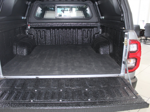 Toyota Hilux Raider DC in Namibia