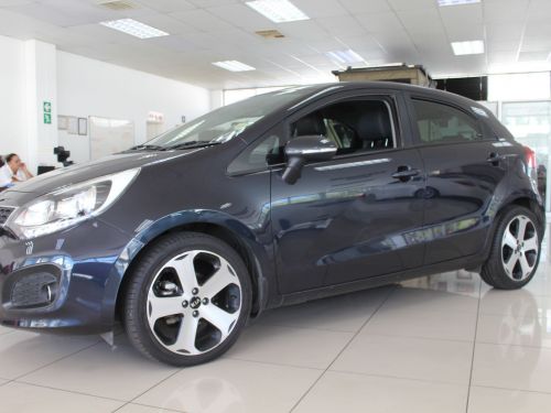 Pre-owned Kia Rio 1.4i Tec for sale in 