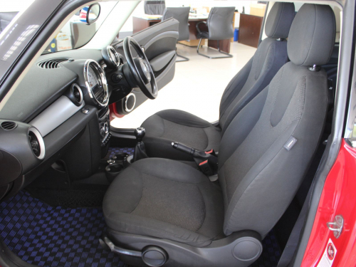 Mini Cooper 1.6i in Namibia