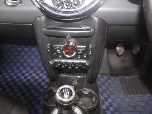 Mini Cooper 1.6i in Namibia