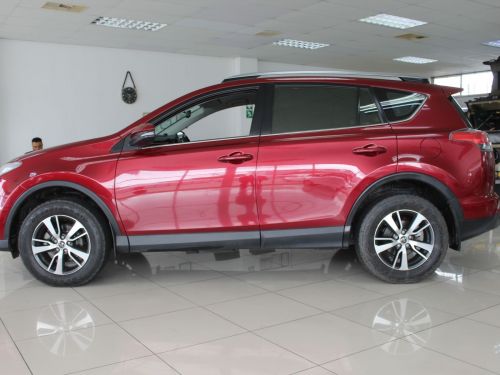 Toyota Rav 4 2.0 GX in Namibia