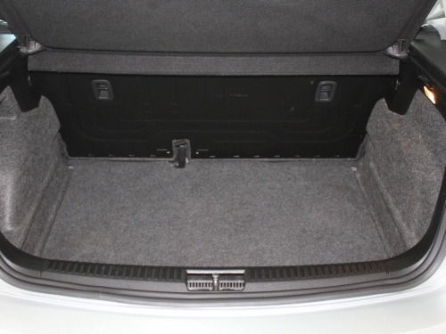 Volkswagen Polo Vivo 1.4i in Namibia