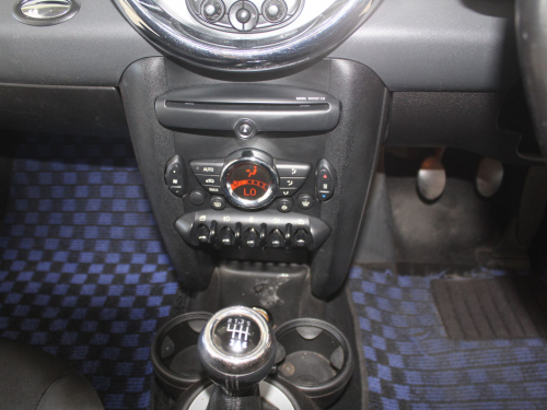 Mini Cooper 1.6i in Namibia