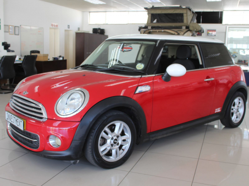 Mini Cooper 1.6i in Namibia