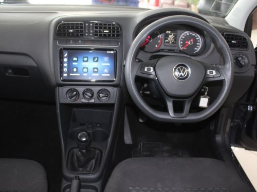 Volkswagen Polo Vivo 1.4 i in Namibia