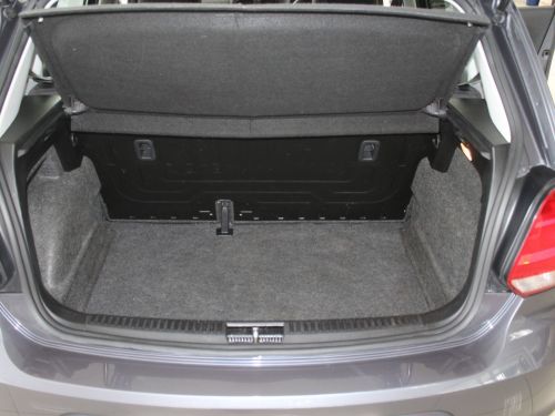 Volkswagen Polo Vivo 1.4 i in Namibia